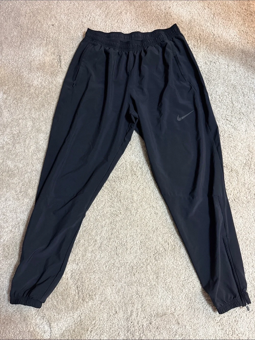 Nike Men’s Black Jogger Sweatpants with Swoosh